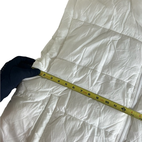 Free People Movement In A Bubble Puffer Vest Jacket In White - Picture 10 of 16